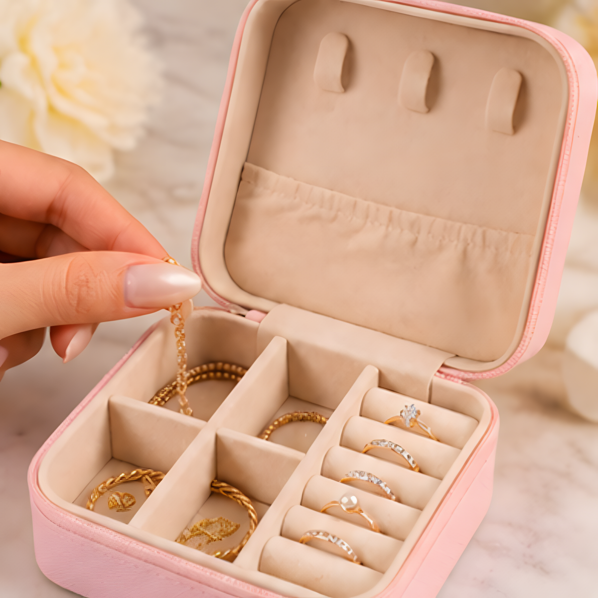 Portable Travel Jewellery Organizer Box – Rings, Earrings & Necklace Storage Case